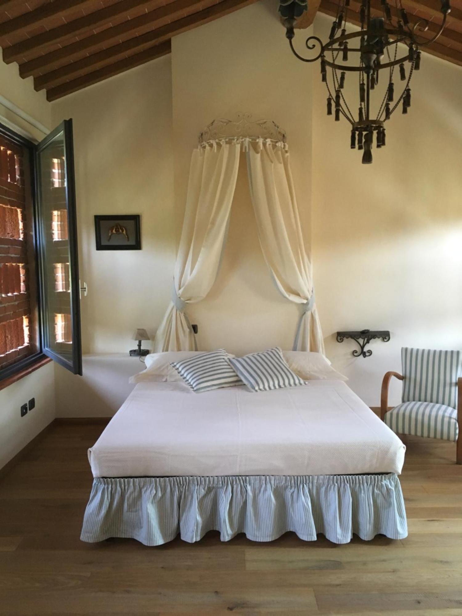 Le Mas Di Laura Hotel Ortonovo Buitenkant foto
